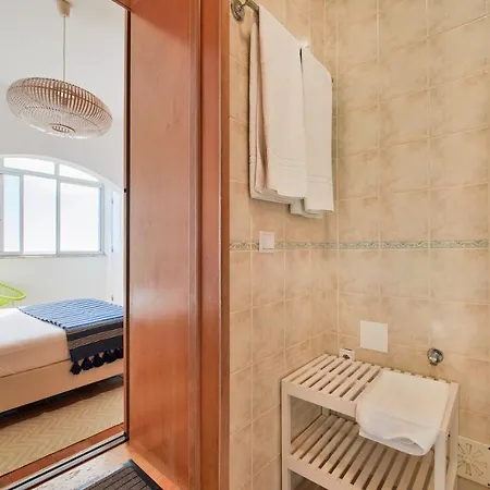 Infinite Ocean View W/ Free Parking By Timecooler Apartment